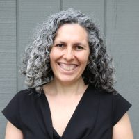 Head shot of rabbi elizabeth richman