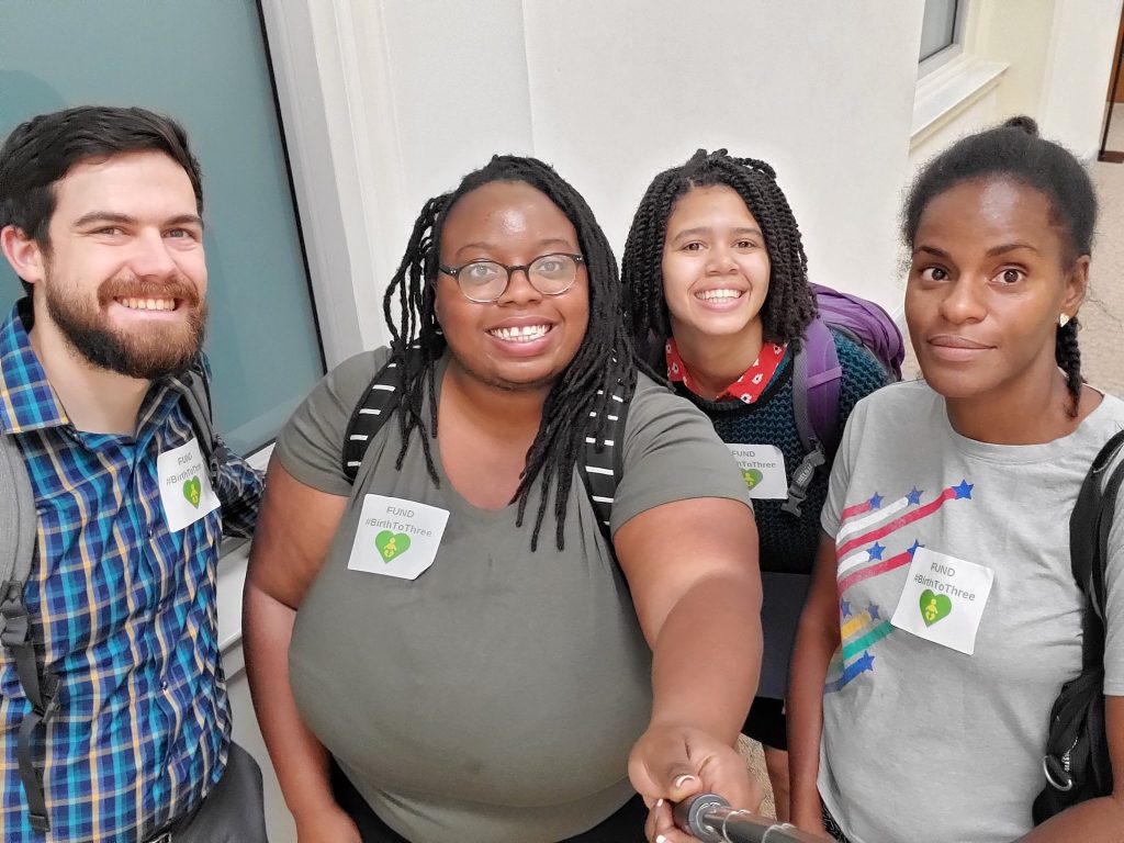selfie o dbirth to three advocates
